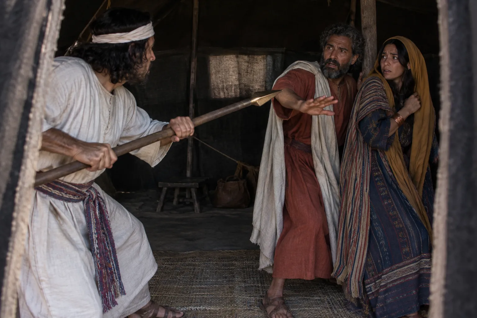 Phinehas confronts the couple (Numbers 25:7–8)